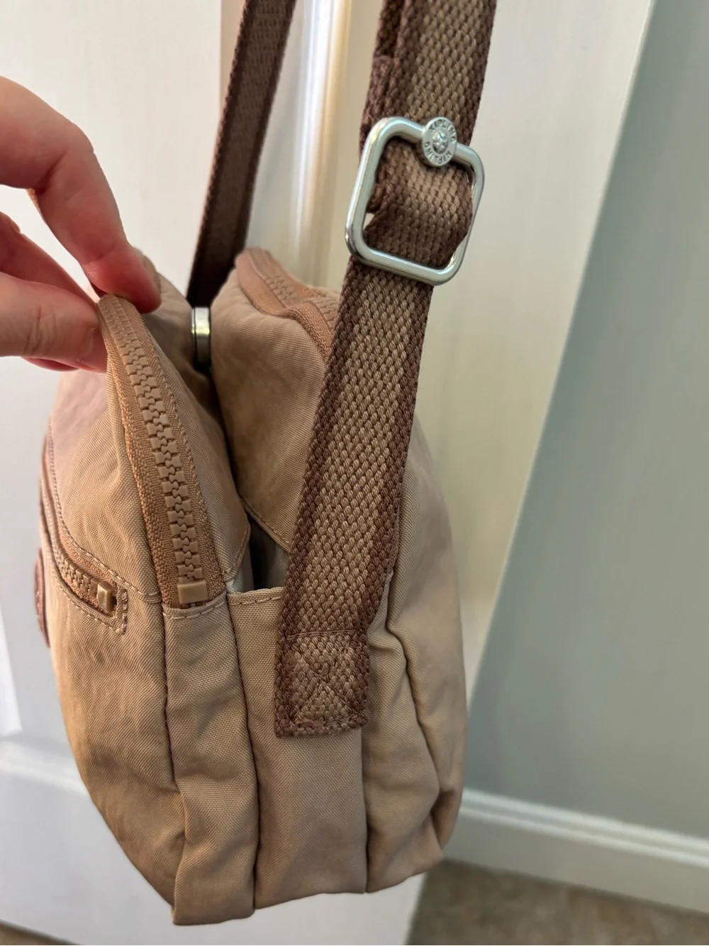 Kipling keefe crossbody rosey rose pink nylon
